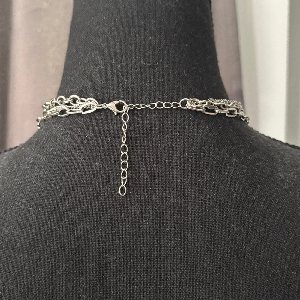 Layered Silver and Stone Necklace
EUC - Picture 2 of 2